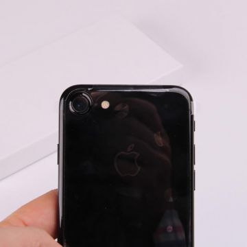 iPhone 7 9 - 128 GB zilver